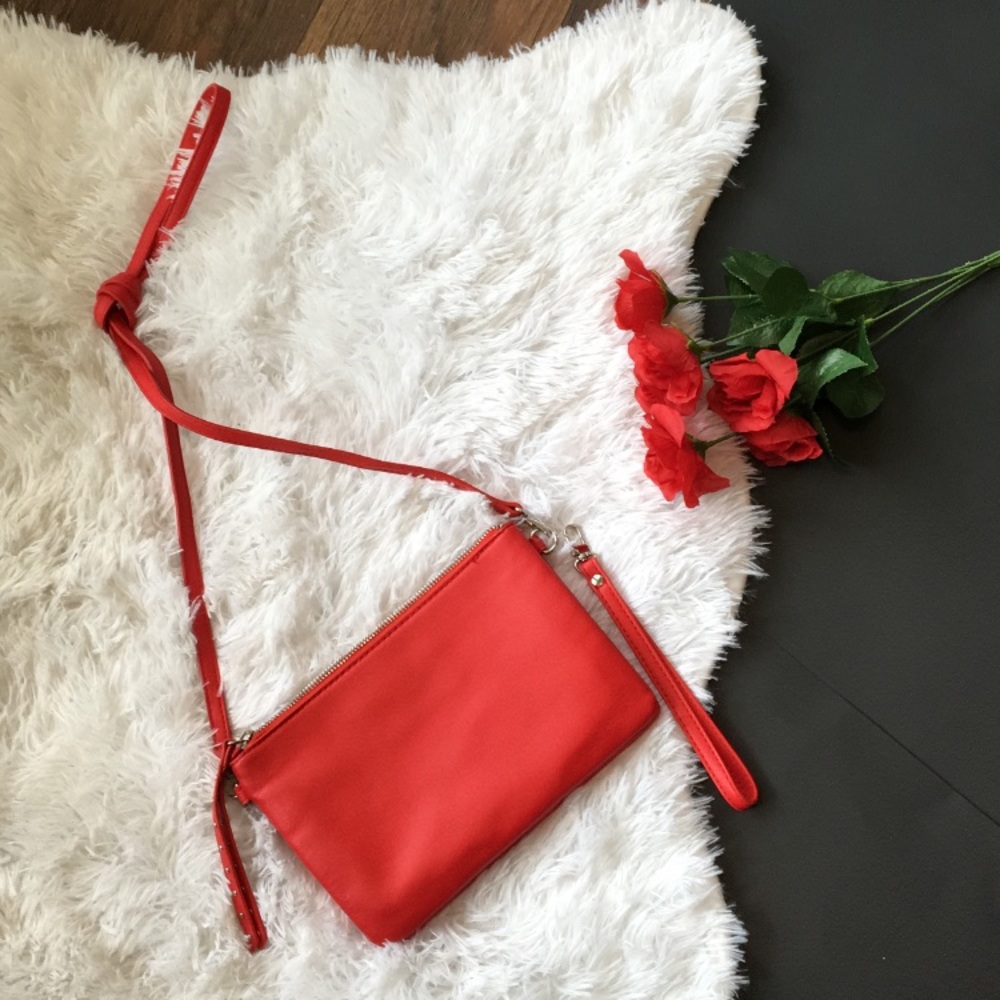 Express Crossbody Bag LIKE NEW ✨
